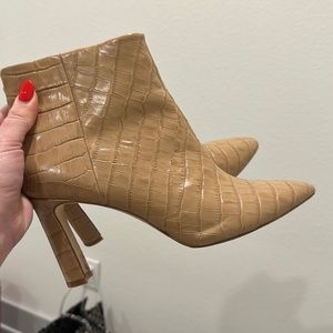 Antonio Melani booties